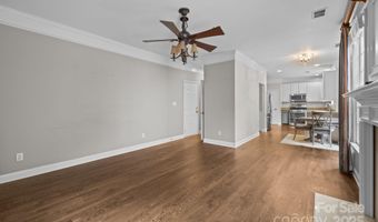 1904 Dearmon Dr, Charlotte, NC 28205