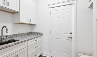 1343 Heathbrook Cir, Asheville, NC 28803
