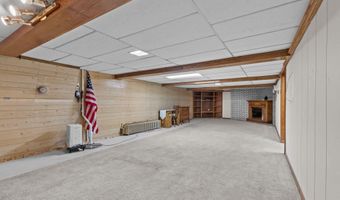 630 W CAPITOL Dr, Appleton, WI 54911