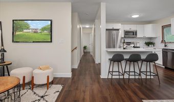 100 CARROLL Dr, Annapolis, MD 21403