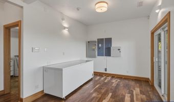 22000 SE Upper Matthews Creek Ln, Amity, OR 97101