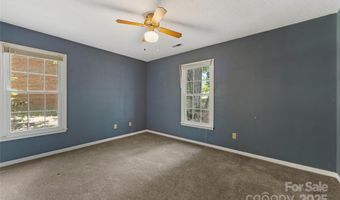4601 Bournewood Ln, Charlotte, NC 28226