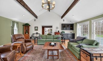 21 Greybirch Rd, Andover, MA 01810