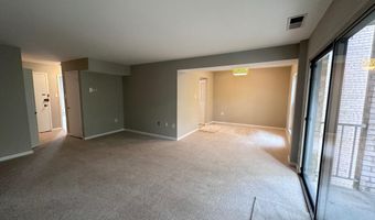 19 CANTERBURY Sq 201, Alexandria, VA 22304
