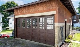 421 Center St, Ashland, OH 44805
