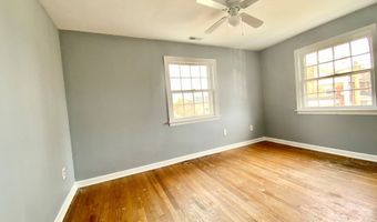 304 Plymouth St, Athens, WV 24712