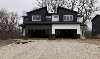 519 S 4th St, Adel, IA 50003