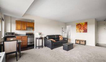 2500 N VAN DORN St 517, Alexandria, VA 22302