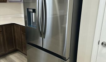 719 W Spaniel Dr, Ann Arbor, MI 48108