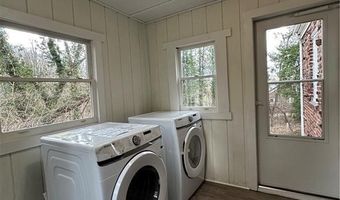 330 Ridgewood, Bassett, VA 24055