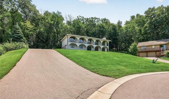 108 Hidden Meadow Rd, Apple Valley, MN 55124