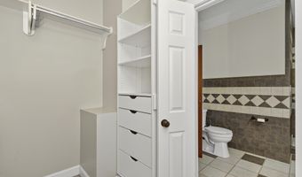 625 NW Locust St, Abingdon, VA 24210