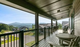 158 Waightstill Dr, Arden, NC 28704