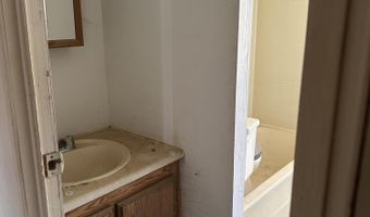 410 W 3RD Ave W, Casa Grande, AZ 85122