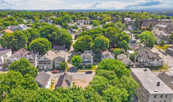77 Center St, Bangor, ME 04401