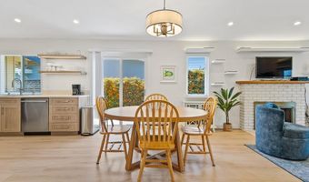 208 Valencia Ave, Aptos, CA 95003