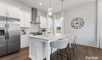2600 Mason Cir A, Charlotte, NC 28205