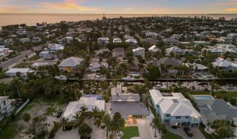 212 OAK Ave, Anna Maria, FL 34216