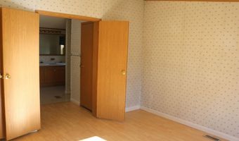 126 Smith St, Bakersfield, VT 05441