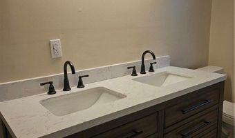 436 Cole Ave, Akron, OH 44301