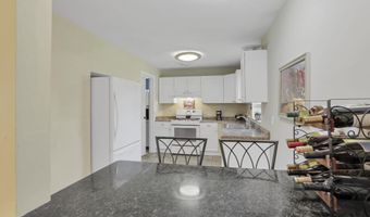 1205 Kenwick Rd, Columbus, OH 43209
