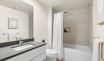 1311 13TH St NW 105, Washington, DC 20005