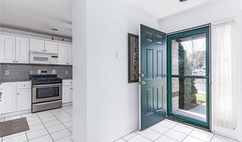 2 Stevenson Way, Narragansett, RI 02882