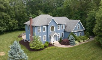 2 Warren Gln, Burlington, CT 06013