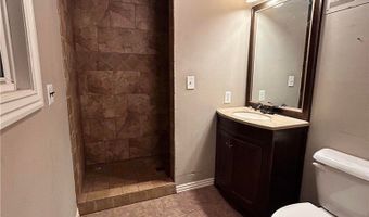 2 Powick Ln, Bella Vista, AR 72714