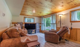 4783 Hinman Settler Rd, Brownington, VT 05860