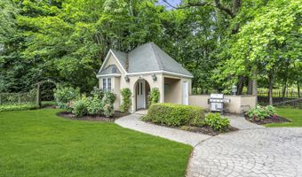 34 Bruns Rd, West Allenhurst, NJ 07711