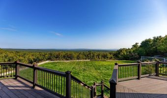 6 Crescent Dr, Bow, NH 03304
