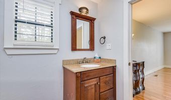 353 Little Creek Dr, Batesburg Leesville, SC 29070