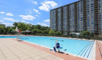 5225 POOKS HILL Rd 417N, Bethesda, MD 20814