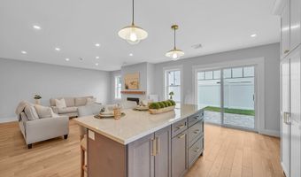 12 Hayes St 1, Acushnet, MA 02743