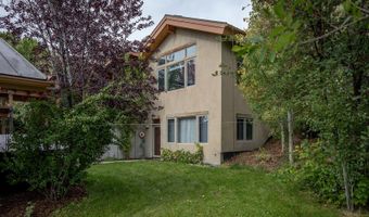 75 Sterling Dr, Bellevue, ID 83313