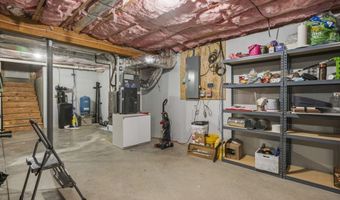 90 Village Place Dr, Barrington, NH 03825