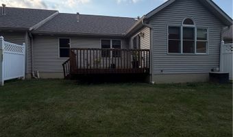 1437 Waters Edge Dr, Akron, OH 44313