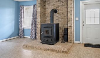 712 Cherry Hill Rd, Amherst, VA 24521