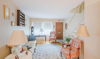 672 Providence St, Albany, NY 12208