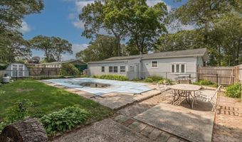 40 Dockage Rd, Bayville, NJ 08721