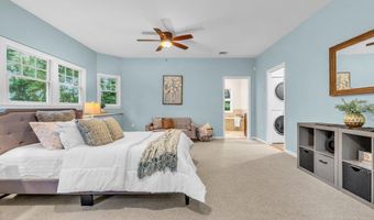 10 Greenwood Pl, Middletown, NJ 07748