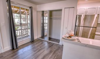 140 UWAPO Rd 2-202, Kihei, HI 96753