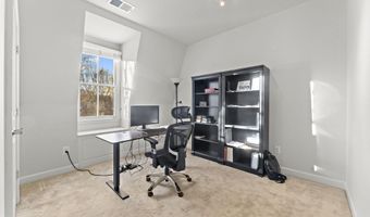 1815 POTOMAC GREENS Dr, Alexandria, VA 22314