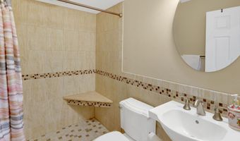 449 Montgomery St, Bayville, NJ 08721