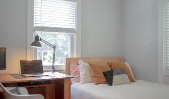 301 ADAMS St B, Annapolis, MD 21403