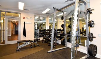 4061 S FOUR MILE RUN Dr 301, Arlington, VA 22204