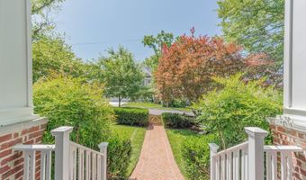 5517 MCKINLEY St, Bethesda, MD 20817