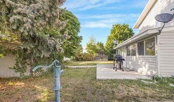 2375 Clover Ln, Blackfoot, ID 83221