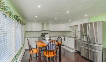 76 Midvale Ave, Cranston, RI 02920